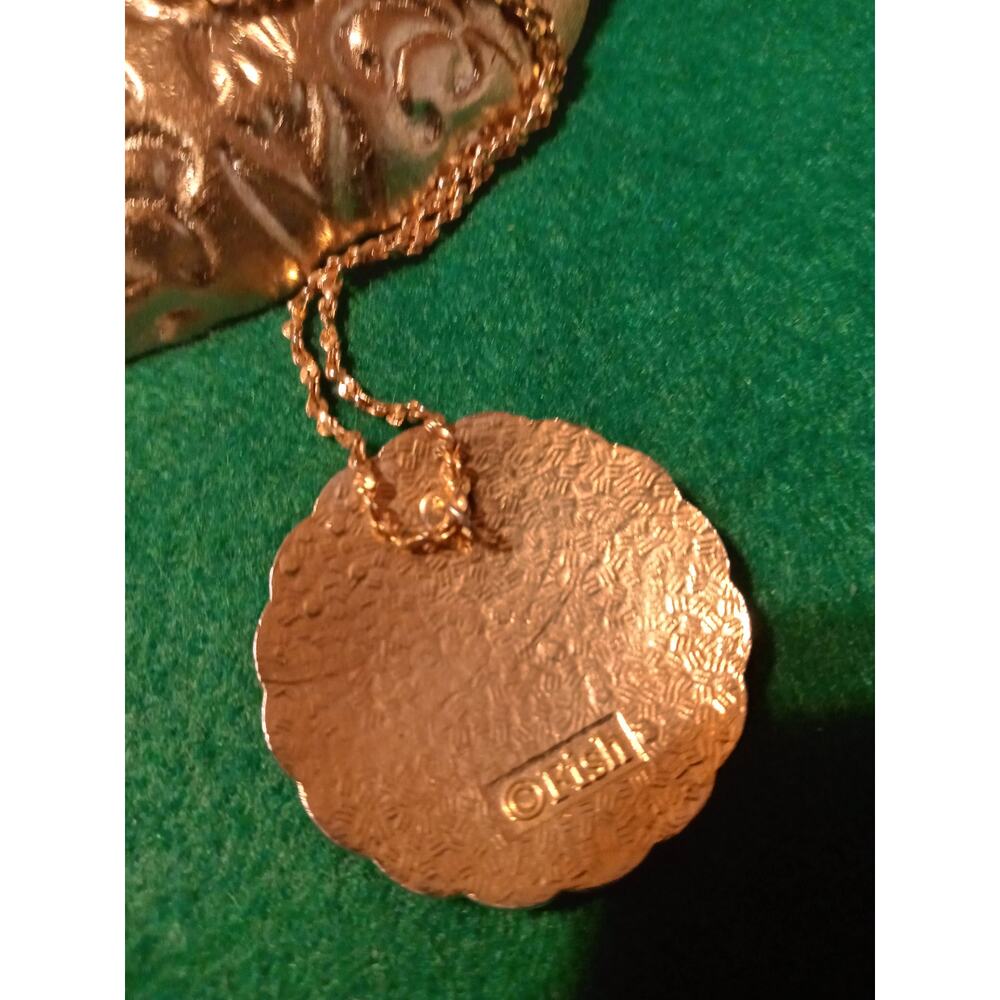 Cloisonné Swan Pendant Necklace Stamped Fish Pendant 1.55"  chain is 19" long - Picture 4 of 5